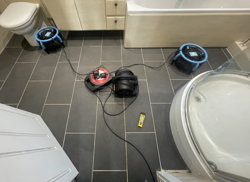 Hard floor drying Tiles drying